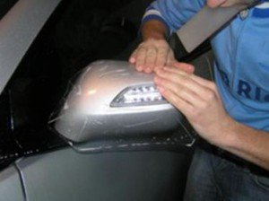 Védelme a fényezést az autó a kezüket