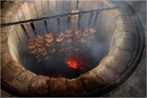 Mi a tandoor - a történelem, a megjelenése, és hogyan működik, hogyan kell használni tandyr (tandoor) Mi a tandoor - a történelem, a megjelenése, és hogyan működik, hogyan kell használni tandyr