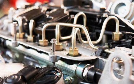 Hogyan mossa az üzemanyagrendszer a jármű (motor öblítése az üzemanyagrendszer a benzintartály is) Hogyan mossa az üzemanyag-ellátó rendszert a járművön