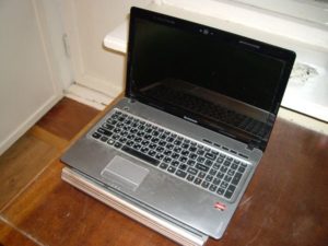Hogyan lehet visszaállítani a laptop akkumulátor (notebook) Hogyan lehet visszaállítani a laptop akkumulátor