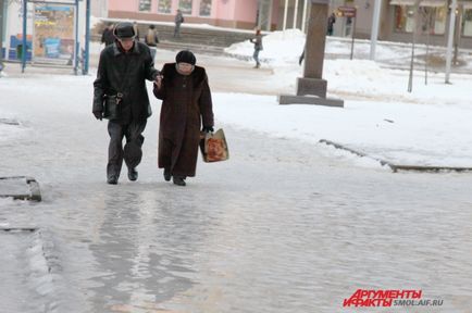 Hogyan megy a jégre, annak érdekében, hogy ne essen, emlékeztetők és utasítások, kérdések és válaszok, érveket és tényeket