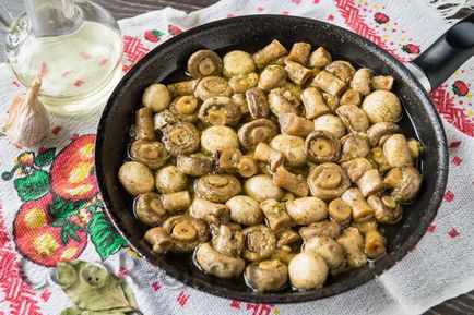 Hogyan páclében gombát otthon lépésről lépésre recept fotókkal snack