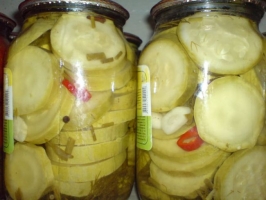Canning cukkini az uborka télen a legjobb receptek hazai készítmények - a képernyő egy sorban - női (konzerv) Canning cukkini az uborka télen a legjobb receptek hazai készítmények - a képernyő egy sor - női