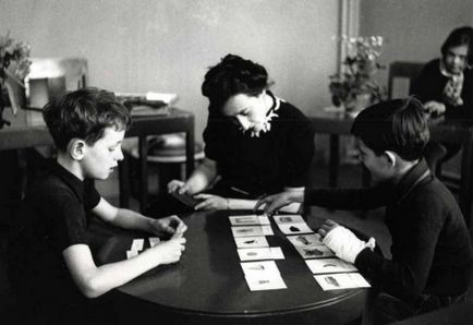 A technika a Maria Montessori (51 fotó), mi ez a rendszer a korai fejlesztés, játékok, anyagok, (Mária) A technika a Maria Montessori (51 fotó), mi ez a rendszer a korai fejlesztés, játékok, anyagok,