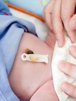 Séta a nyáron egy újszülött (újszülött) Séta egy újszülött a nyáron