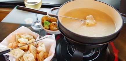 Fondue Sajt - recept otthon finom meleg snack (belföldi) Sajtfondüt - a recept otthon finom meleg ételek
