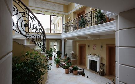 Hall a ház (nappali) Terem a házban