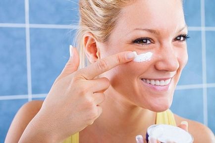 Az amerikai Face funkciók, eszközök, márkák (eszközök) Amerikai arcvonásait kozmetikumok, szerszámok, márka