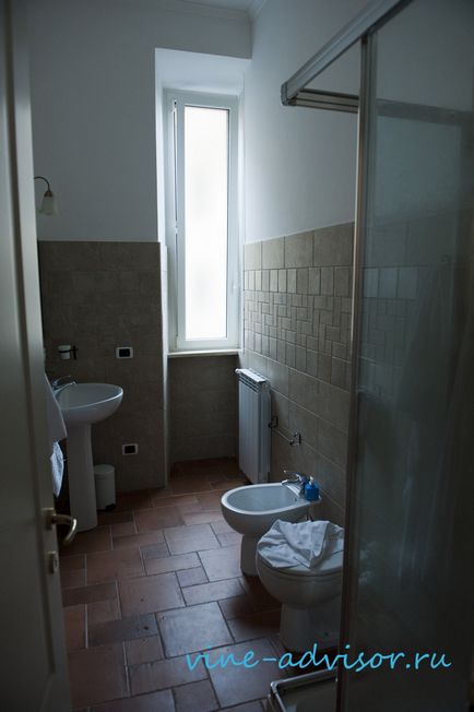 Mi van egy ágy és reggeli (hotel típusa szállás és reggeli), a bor és az utazási (szállás és reggeli) Mi van egy ágy és reggeli (hotel típusa szállás és reggeli), a bor és az utazási