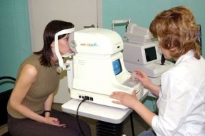 Kettős látás (kettős látás) okait és neurológiai rendellenességek kezelésére provokáló (diplopia) Kettős látás (kettős látás) okoz, és neurológiai rendellenességek kezelésére provokáló