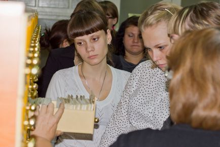 A könyvtár megtekintése (képek) A könyvtár túra
