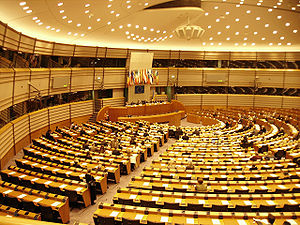 EK - van (nak nevezi egyhangú határozattal) EU-ban -