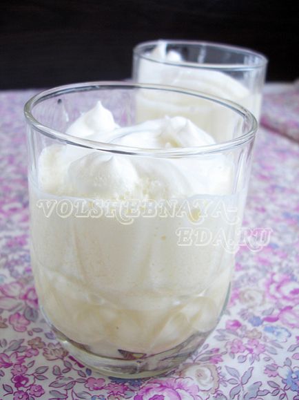Tojáslikőr, recept fényképpel (tojáslikőr) Tojáslikőr, recept fotó