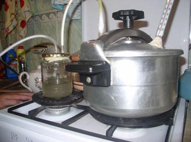 Hogyan készítsünk saját kezűleg reflux (reflux kezével) Hogyan készítsünk saját kezét reflux