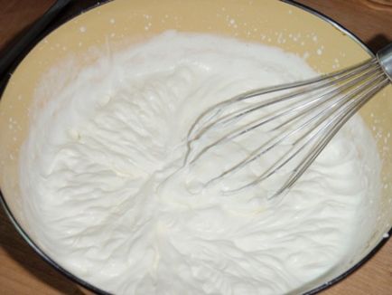 Hogyan készítsünk tejszínhabot otthon recept