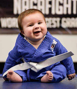Hogyan válasszuk ki, és hol lehet megvásárolni a kimonó számára judo, az egészséges test (vásárlás) Hogyan válasszuk ki, és hol lehet megvásárolni a kimonó számára judo, egészséges test
