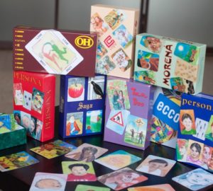Hogyan válasszuk ki az első pakli metaforikus térképek, művészeti malacka bank (Psychology) Hogyan válasszuk ki az első pakli metaforikus térképek, művészeti malacka bank