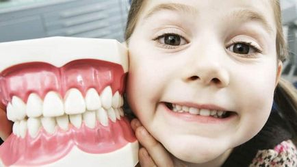 Hogyan húzza ki a fogat otthon biztonságosan és bіstro