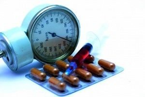 A kombinált gyógyszerek a magas vérnyomás kezelésére