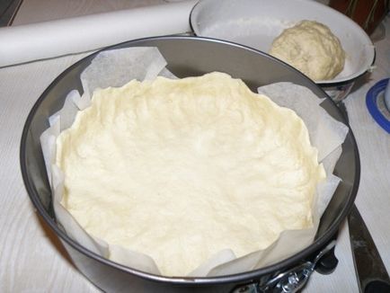 Cake csirkével és gombával, egy recept egy fotó