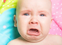 Miért sírnak, és hogyan, hogy megnyugtassa a csecsemőt