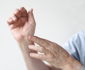 Nyújtás a kéz - kezelés otthon, mit kell tenni