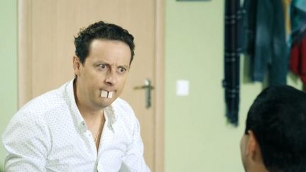 A sorozat „egyetem () A sorozat „egyetemi