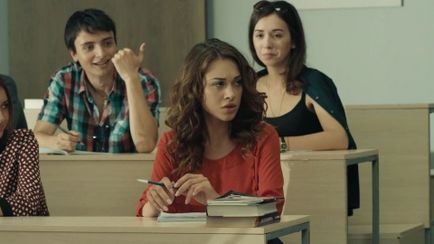 A sorozat „egyetem () A sorozat „egyetemi