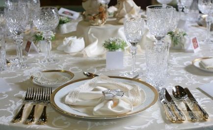 Tálalás esküvői asztal asztal dekoráció egy esküvői fotó és videó