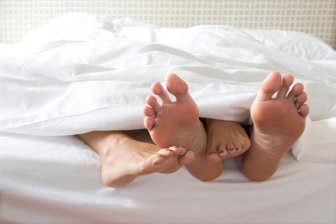 Shugaring láb otthon - hogyan lehet otthon szőrtelenítés lábak