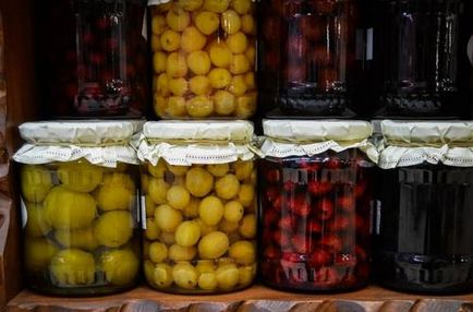 Milyen korban lehet adni a babának kompót (kor) Milyen korban lehet adni a babának kompót