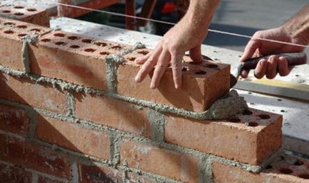 Építése a ház kezével - az alapvető szabályok