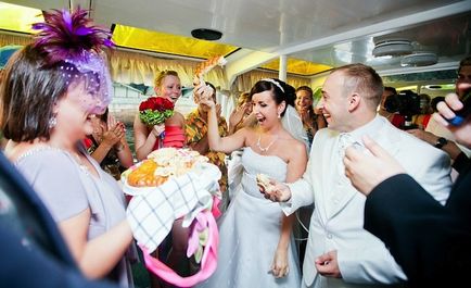 Esküvői hajón Moszkvában, az árak a bérleti 2017