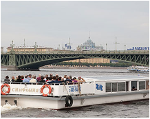 Esküvői hajón Szentpéterváron l hajó bérlés esküvőre mennyibe kerül