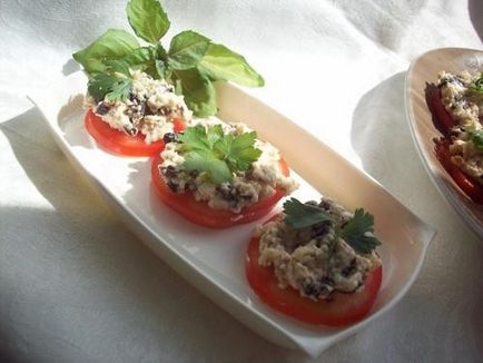 Snack „Caprese” vagy volt paradicsom és a sajt (hogyan kell főzni egy előétel Caprese) Snack „Caprese” vagy volt paradicsom és sajt