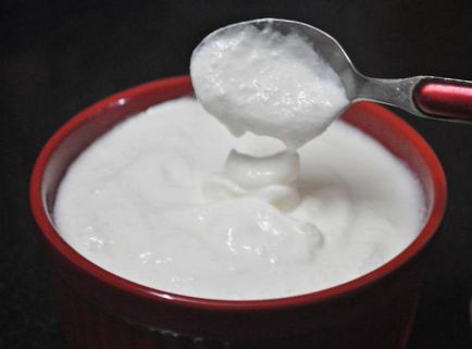 Hogyan ostor tejszínt a cukorral