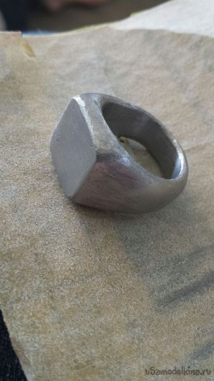 Hogyan készítsünk egy gyűrű pecsétgyűrű