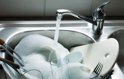 Fehérít 20 módon, hogy tisztítsák meg a konyhai háztartási vegyszerek nélkül