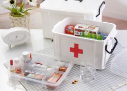 Otthoni kit (otthon) gyógyszerdoboz