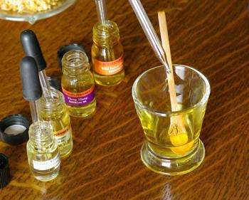Parfüm - hogyan lehet a saját kéz (parfüm receptek otthon)