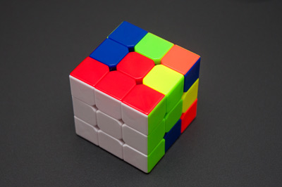 Arról, hogy hogyan össze a Rubik-kocka 3x3 1 perc alatt