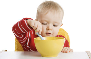 Hogyan kell tanítani a gyermeket, hogy enni egy kanállal magad Komorowski Tanács elsődleges gyermekgyógyászati ​​képzés