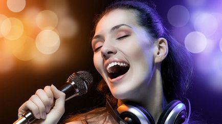 Hogyan lehet megtanulni énekelni otthon, ha nincs hang