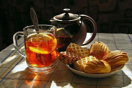 Melyik tea jobb választani elektromos lemezek a sípot (hogyan kell kiválasztani az üveg teáskanna) Melyik tea jobb választani elektromos lemezek a sípot