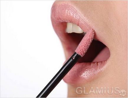 Hogyan kell festeni az ajkak - szép smink ajkak