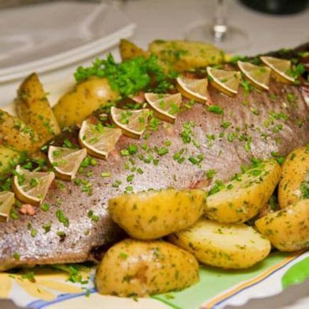 Főzni hal a sütő, receptek, főzni a halat a sütőben finom