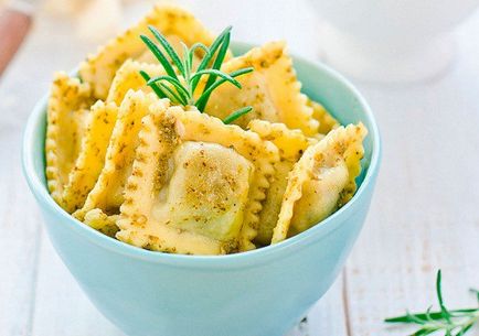 Hogyan kell főzni egy finom ravioli, ízletes receptek