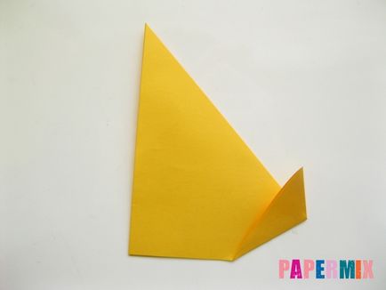 Hogyan készítsünk egy kiscicát egy papír szakaszokban