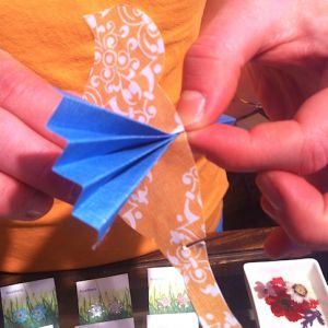 Hogyan készítsünk egy madár papírból