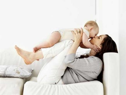Miért álma egy gyermek a kezében a babával a karján, a baba hinta